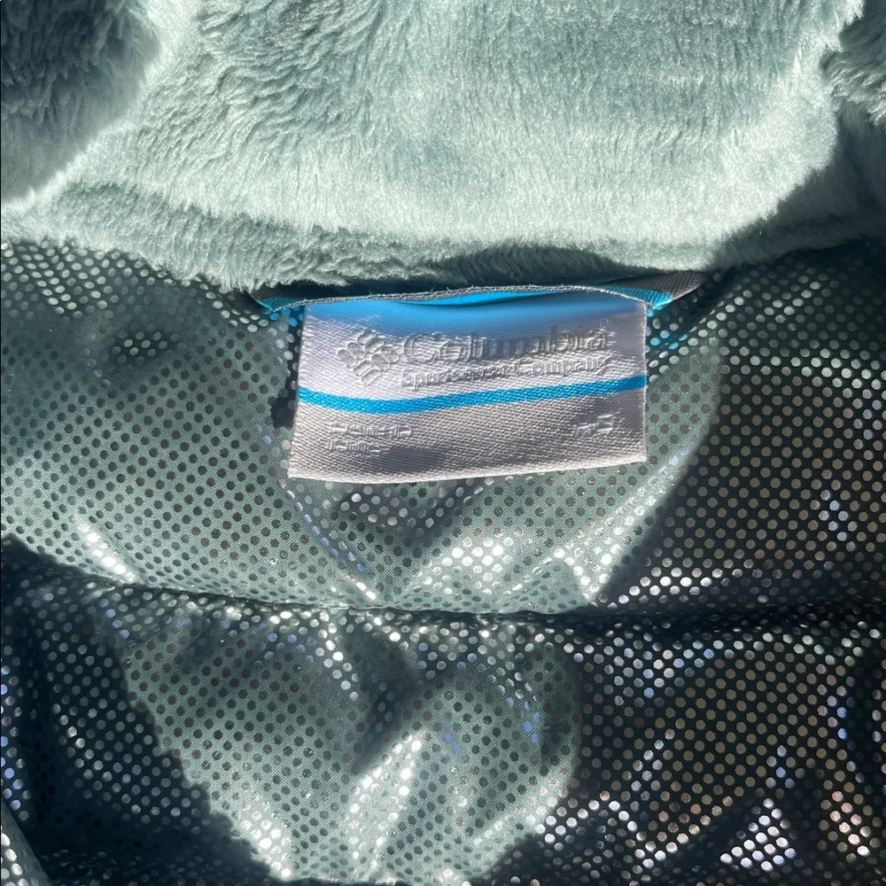 Columbia Omni Shield Sage Green Vest size xs - Picture 3 of 10